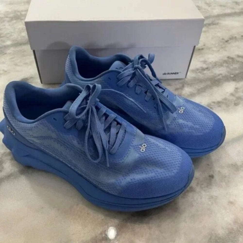 ALO Yoga Blue Women's Sneakers